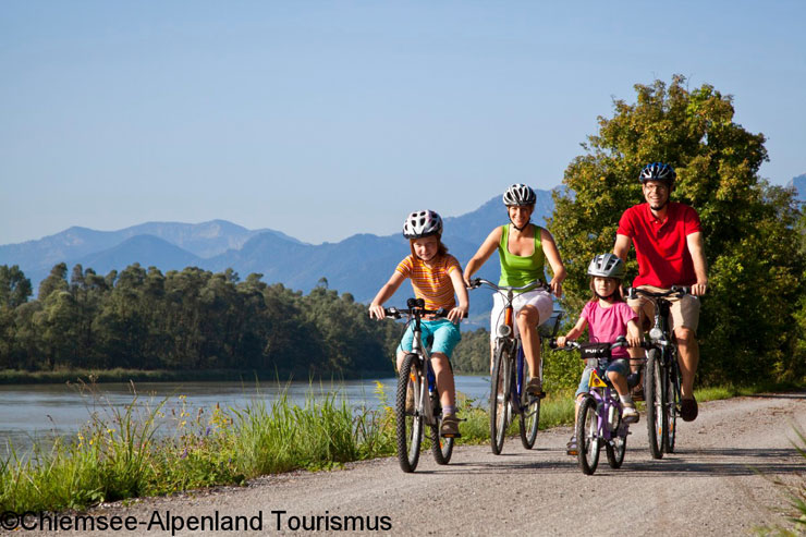 Radtour mit der ganzen Familie